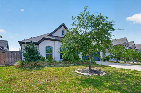 7211 Sylvan Birch Trail