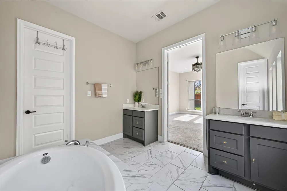 7211 Sylvan Birch Trail Katy, TX 77493