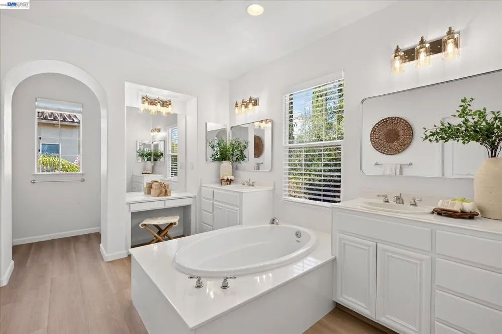8307 Saturn Park Dr San Ramon, CA 94582