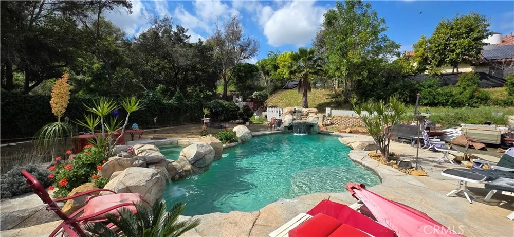 12 Franciscan Place Phillips Ranch, CA 91766