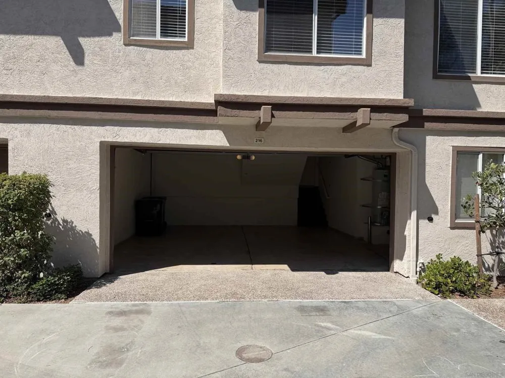 10254 Wateridge Circle #216 San Diego, CA 92121