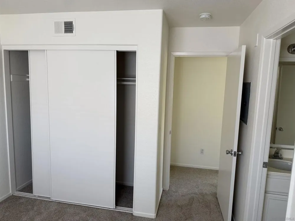10254 Wateridge Circle #216 San Diego, CA 92121