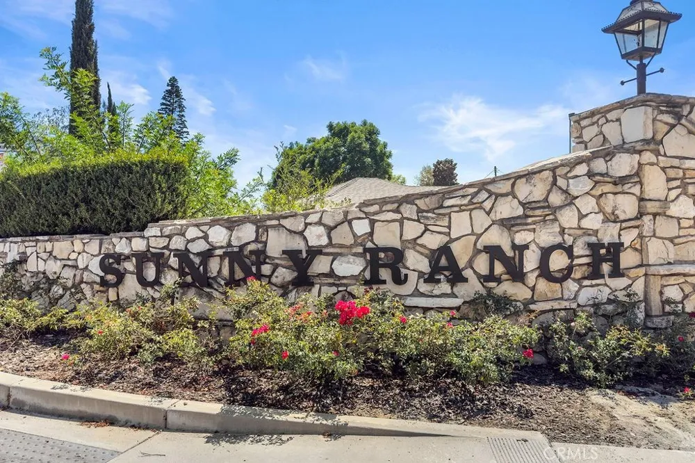 207 Barcelona Fullerton, CA 92835