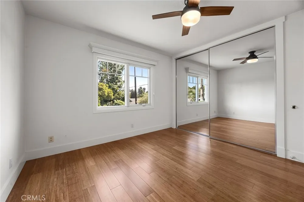 207 Barcelona Fullerton, CA 92835