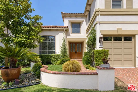 7717 Graystone Drive