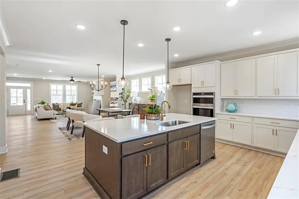 164 Palm Street Woodstock, GA 30188