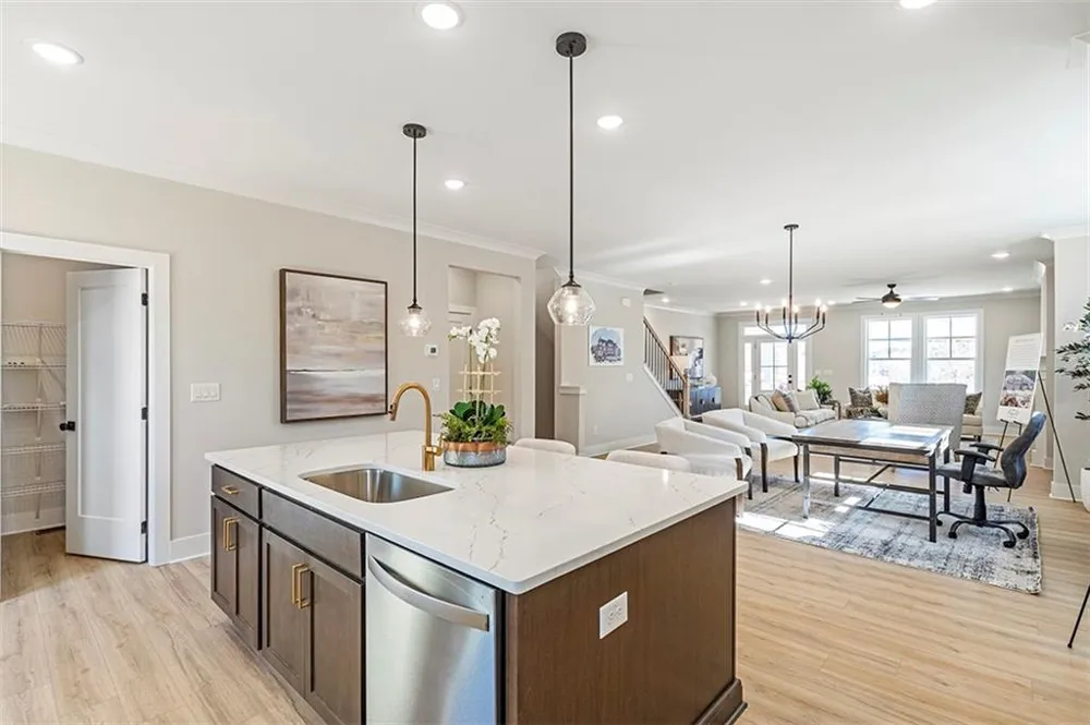 164 Palm Street Woodstock, GA 30188