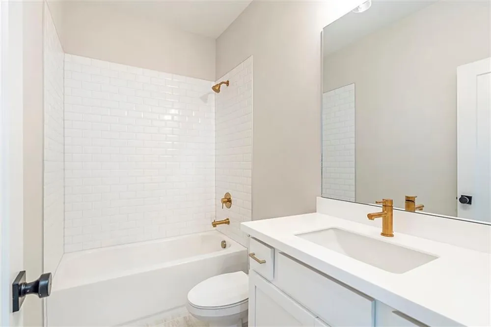 164 Palm Street Woodstock, GA 30188