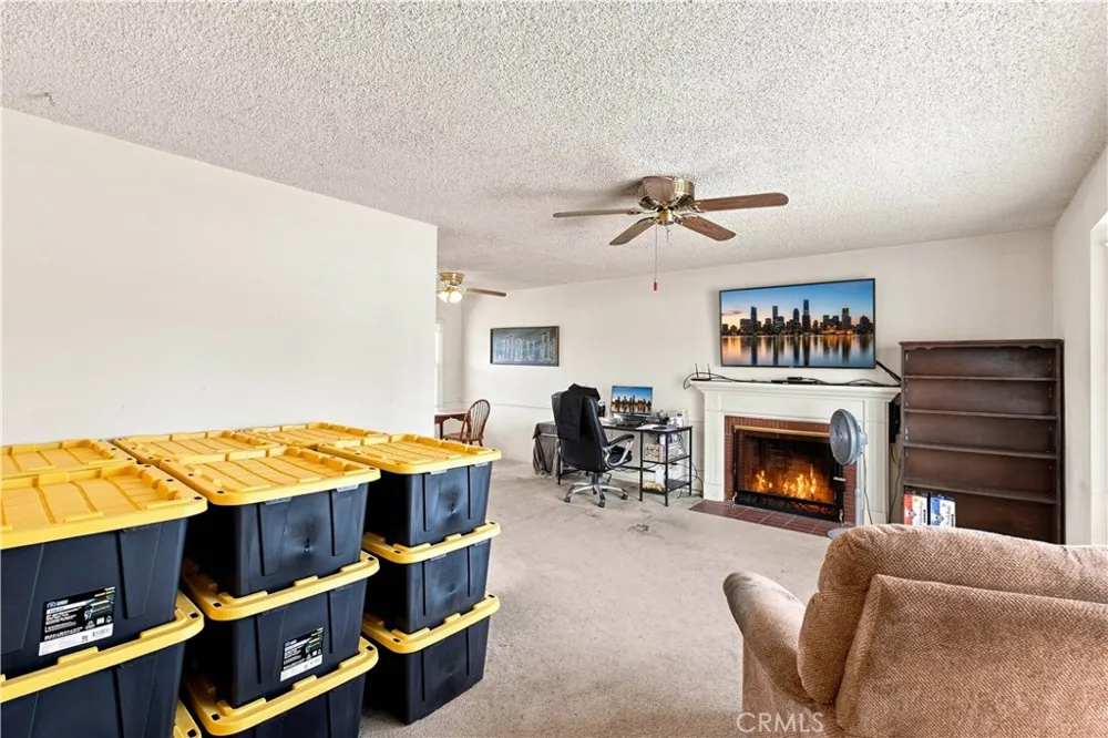 868 James Place Pomona, CA 91767