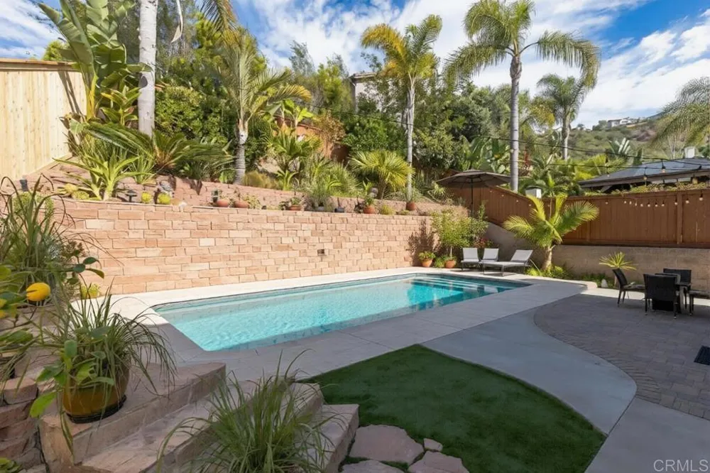 2285 Hillyer Street Carlsbad, CA 92008