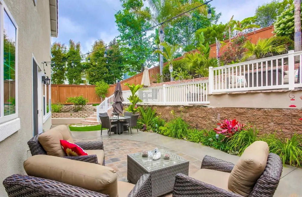 2285 Hillyer Street Carlsbad, CA 92008