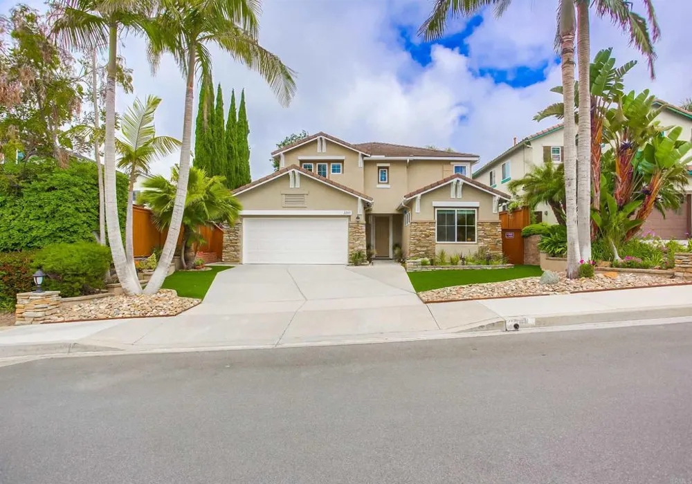 2285 Hillyer Street Carlsbad, CA 92008