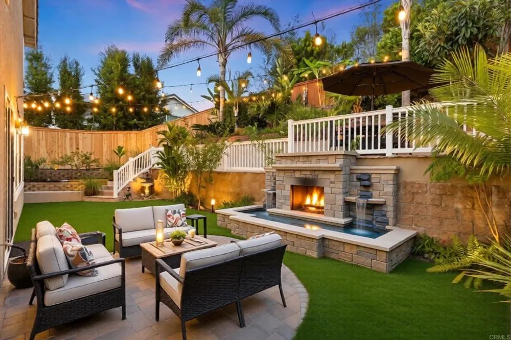 2285 Hillyer Street Carlsbad, CA 92008