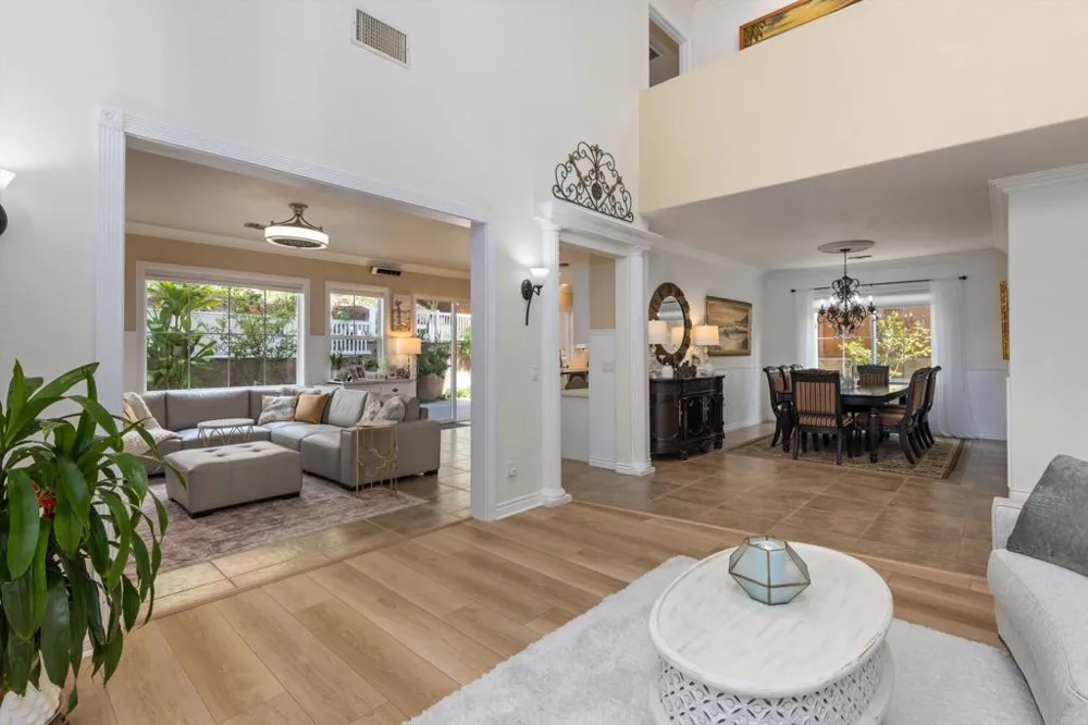 2285 Hillyer Street Carlsbad, CA 92008