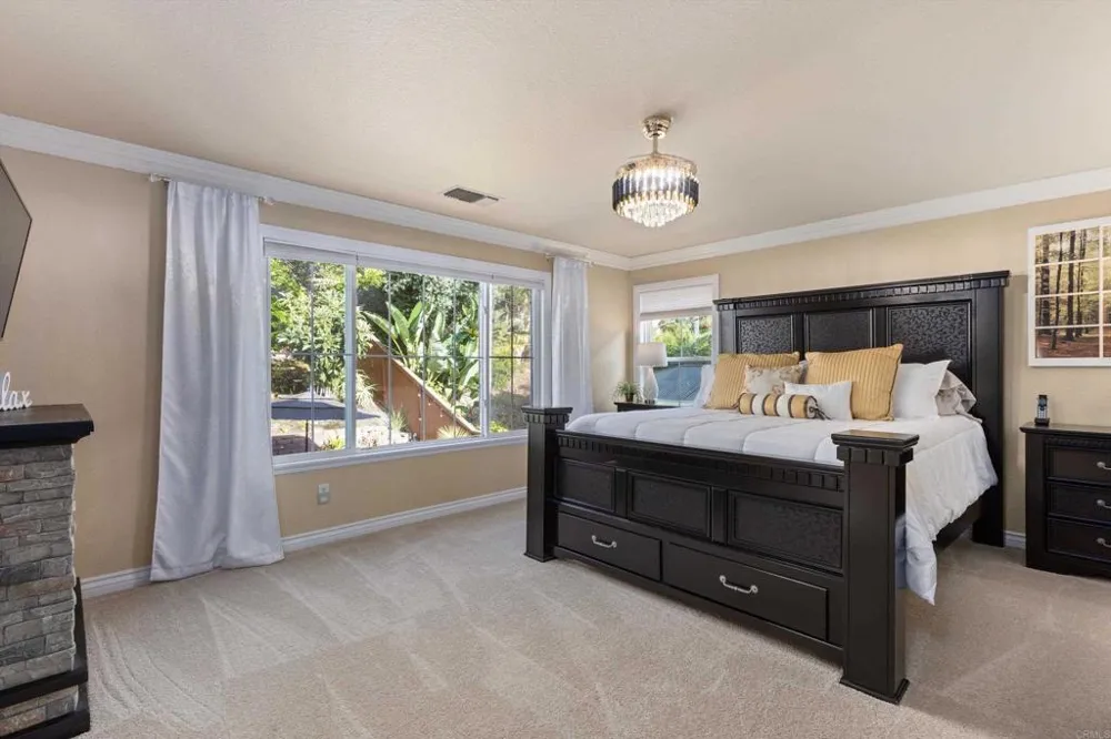 2285 Hillyer Street Carlsbad, CA 92008