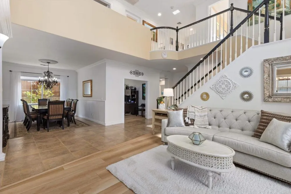 2285 Hillyer Street Carlsbad, CA 92008