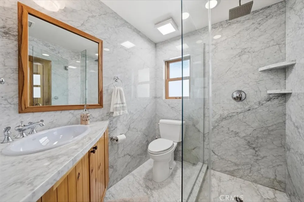 807 Esplanade Redondo Beach, CA 90277