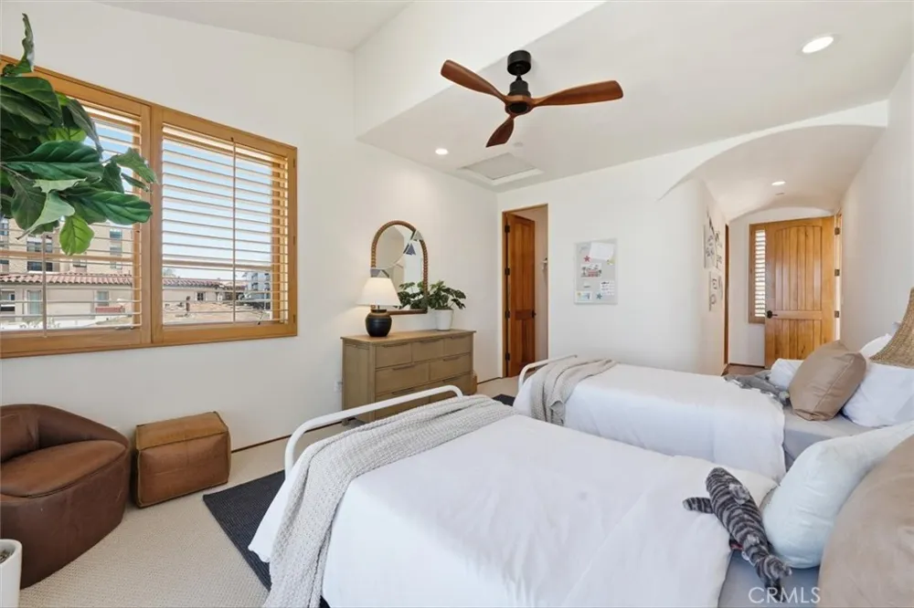 807 Esplanade Redondo Beach, CA 90277