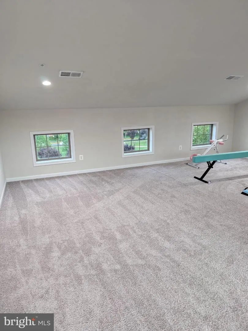 43174 LUTTRELL SQUARE Ashburn, VA 20148