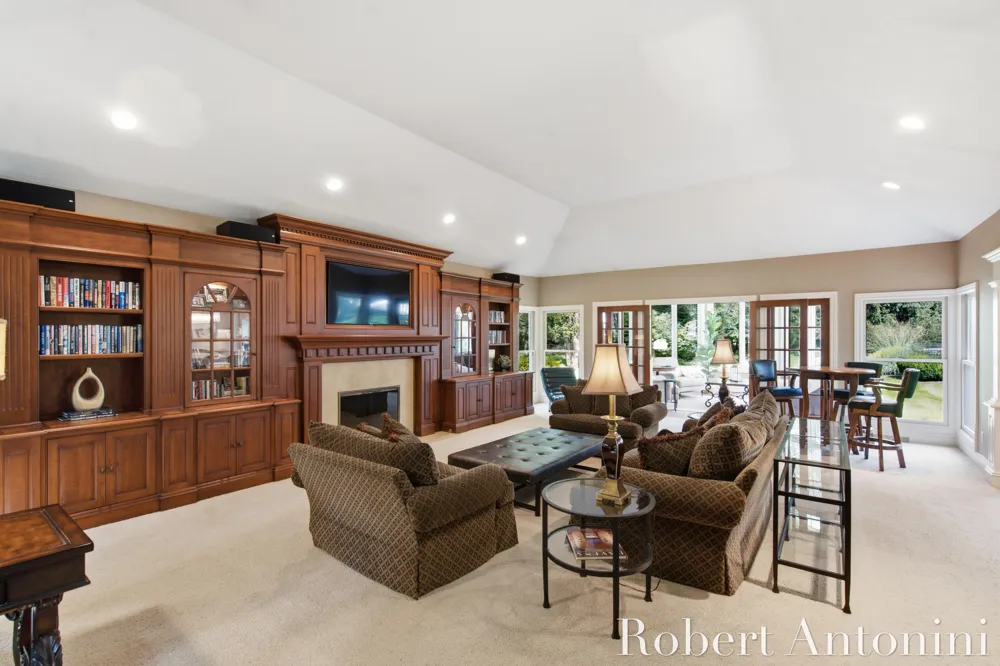 6581 Donnegal Court SE Grand Rapids, MI 49546