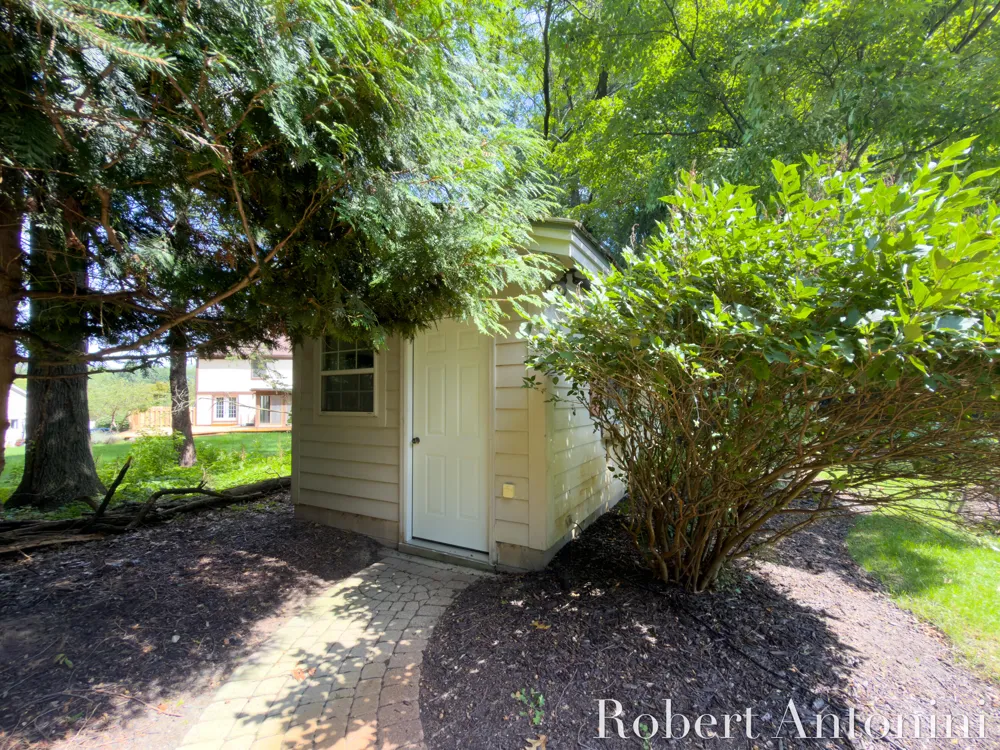 6581 Donnegal Court SE Grand Rapids, MI 49546