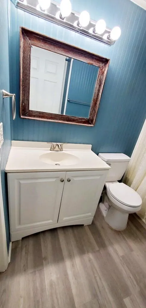 560 7th Place Vero Beach, FL 32962