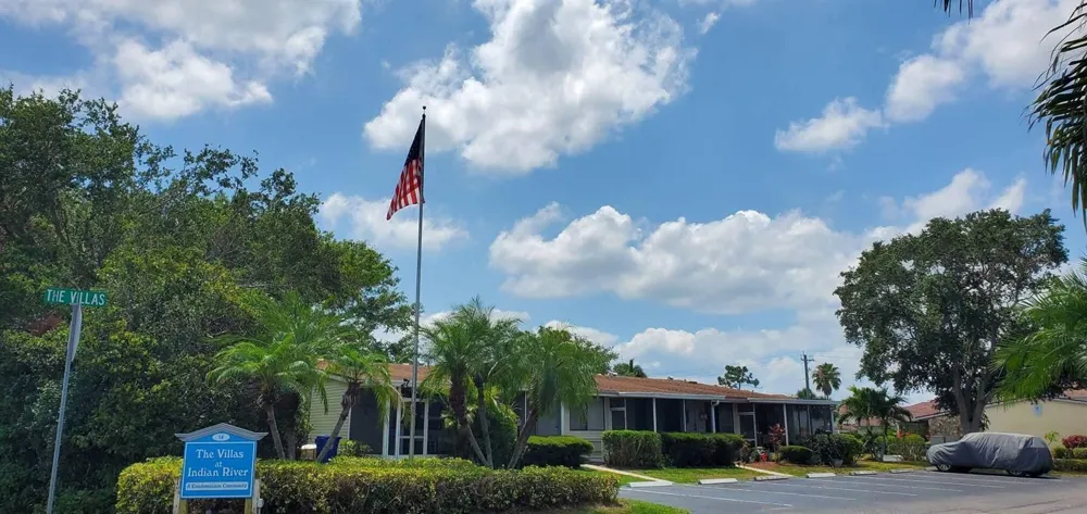 560 7th Place Vero Beach, FL 32962