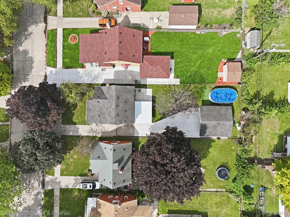 15606 Hanover Avenue Allen Park City, MI 48101