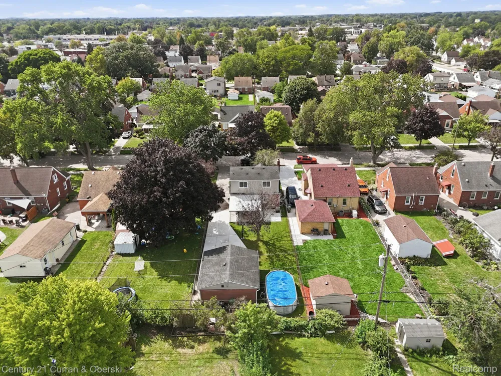 15606 Hanover Avenue Allen Park City, MI 48101