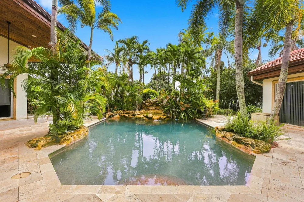 6106 Wildcat Run West Palm Beach, FL 33412