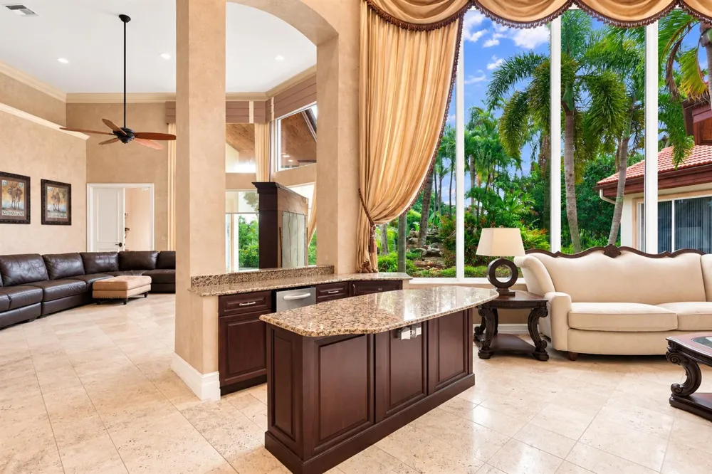 6106 Wildcat Run West Palm Beach, FL 33412