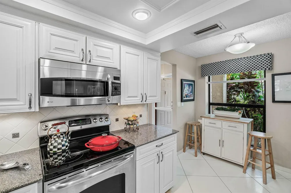 5154 Oakhill Lane #1014 Delray Beach, FL 33484