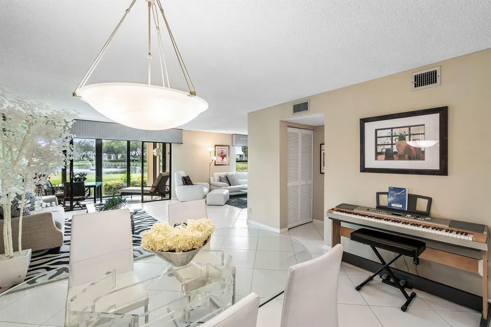 5154 Oakhill Lane #1014 Delray Beach, FL 33484