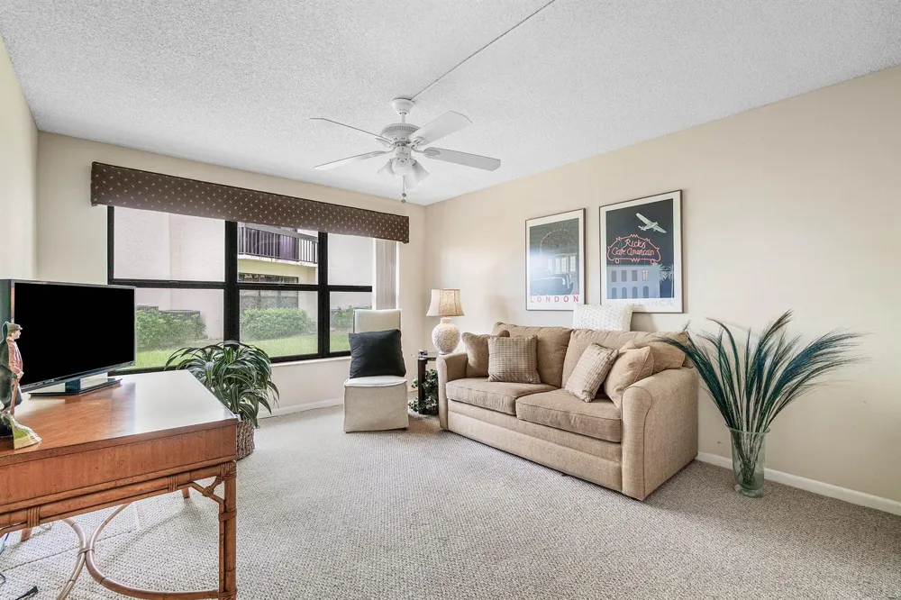 5154 Oakhill Lane #1014 Delray Beach, FL 33484