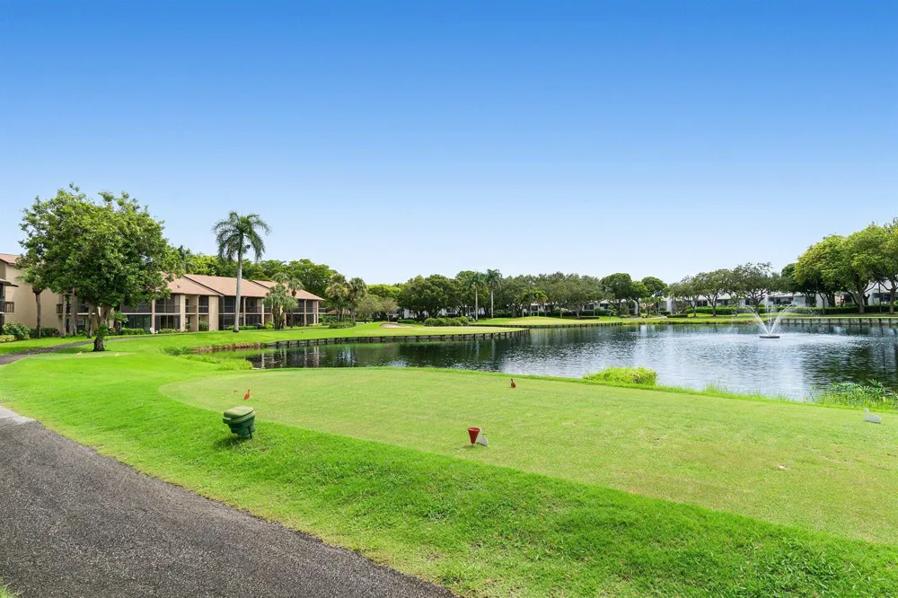5154 Oakhill Lane #1014 Delray Beach, FL 33484