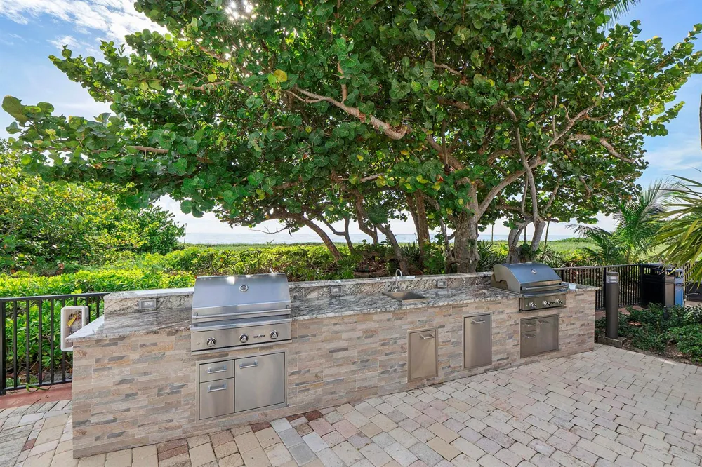 1900 S OCEAN BOULEVARD #14T Lauderdale By The Sea, FL 33062