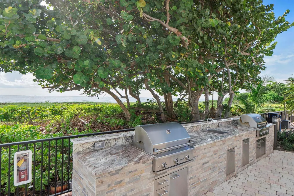 1900 S OCEAN BOULEVARD #14T Lauderdale By The Sea, FL 33062