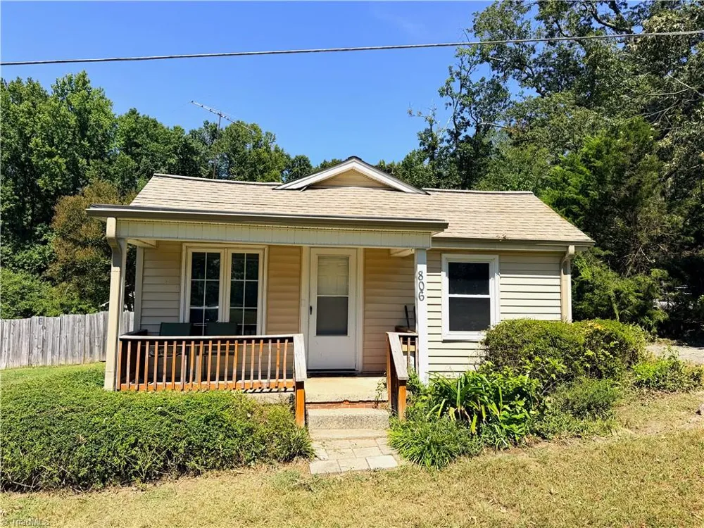 806 Halsbrook Road Greensboro, NC 27406