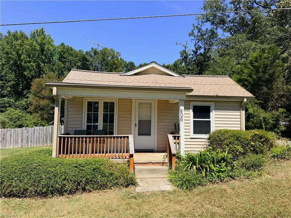 806 Halsbrook Road Greensboro, NC 27406