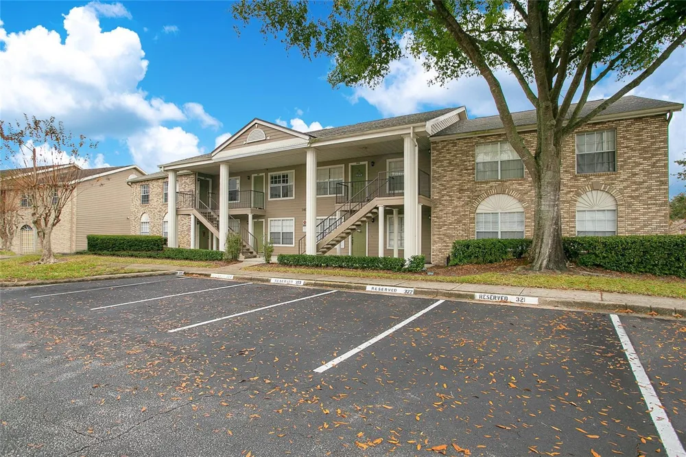 117 RESERVE CIRCLE #105 Oviedo, FL 32765