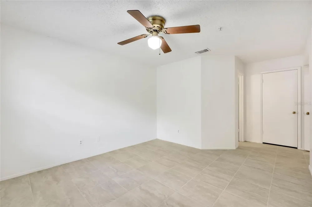 117 RESERVE CIRCLE #105 Oviedo, FL 32765