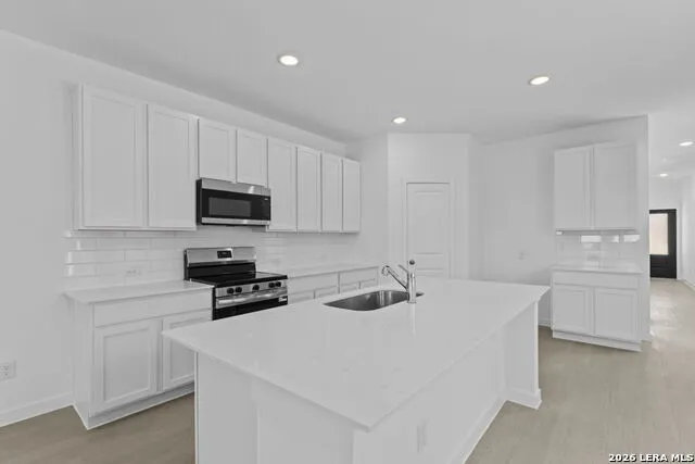 6919 Flores Rd Spring Branch, TX 78070