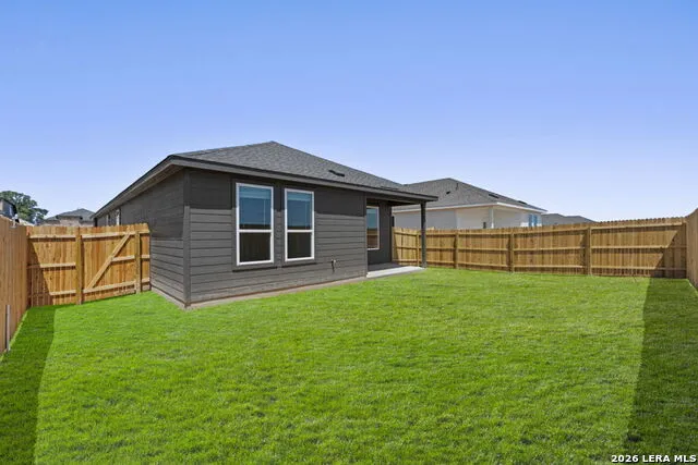 6915 Flores Rd Spring Branch, TX 78070