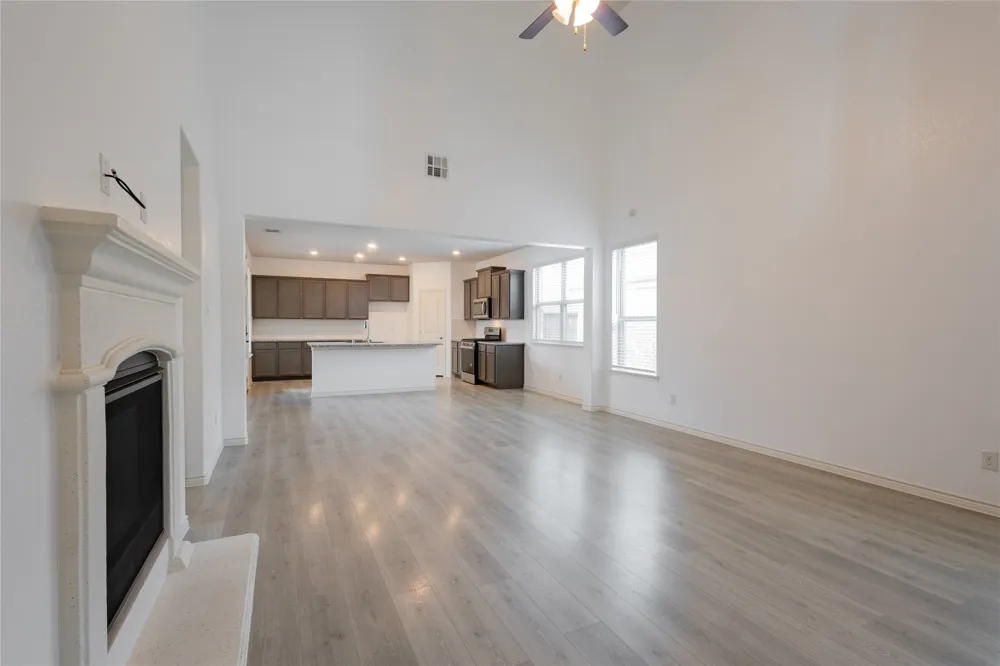 1816 Ferguson Lane McKinney, TX 75071