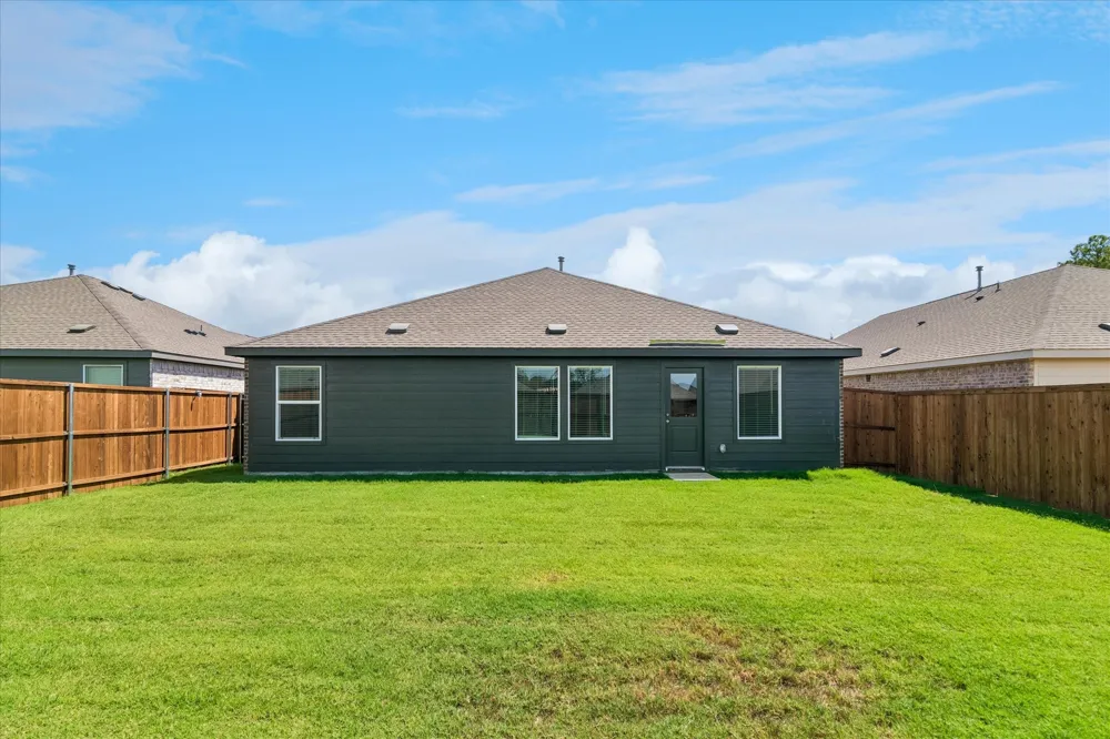 2532 FARRIER LANE Aubrey, TX 76227