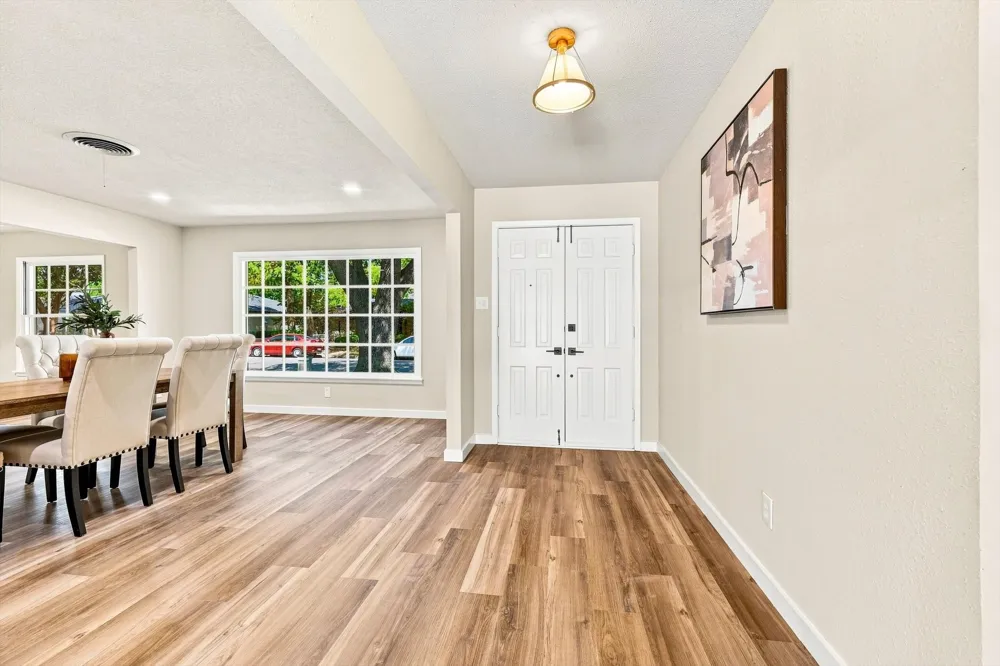 305 Brookview Drive Hurst, TX 76054