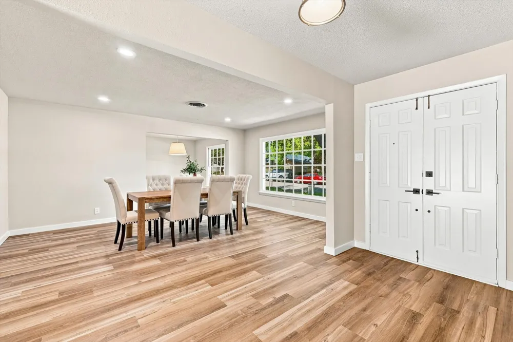 305 Brookview Drive Hurst, TX 76054