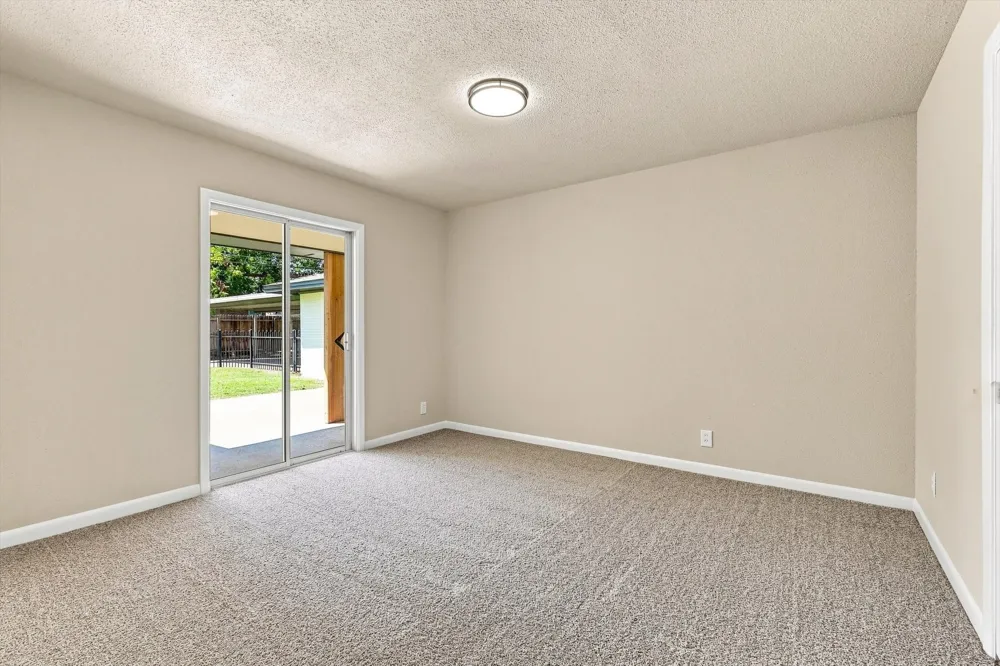 305 Brookview Drive Hurst, TX 76054