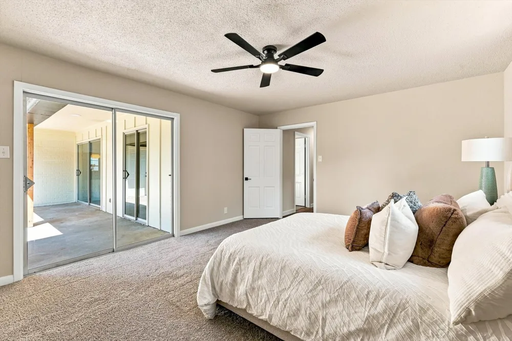 305 Brookview Drive Hurst, TX 76054