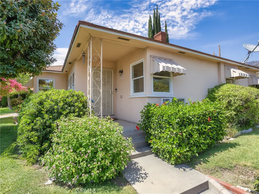 524 S Bel Aire Drive Burbank, CA 91501